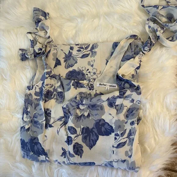 Reformation Twilight Dress in Lucerne - Picture 6 of 13